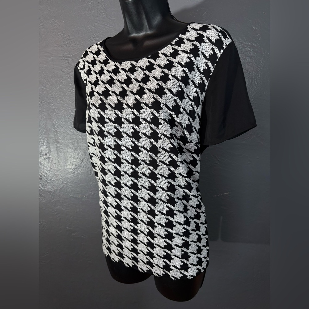 TALBOTS Black/White Houndstooth Women's Top with Full Front Sequin Detail SizeXL